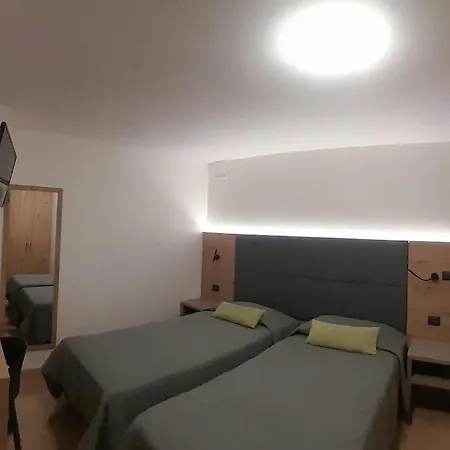 Del Negro 3* Sùtrio