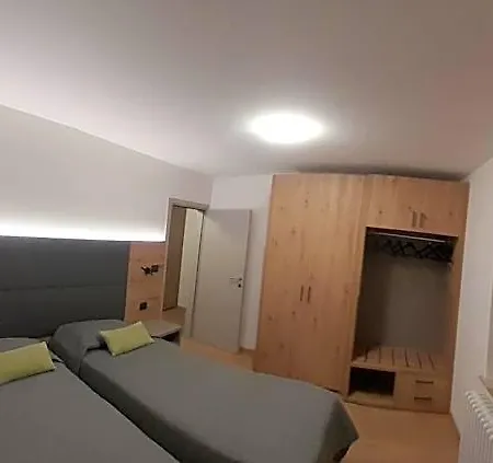 Del Negro Hotel Sùtrio